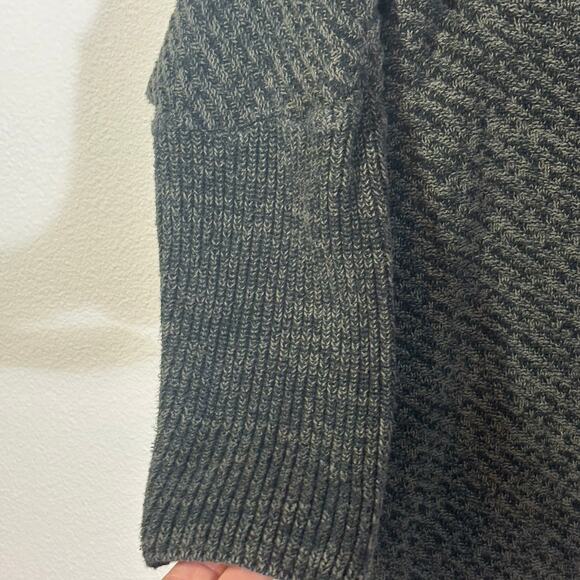 Express Soft Knit V-Neck High-Low Tunic Sweater Size Small Gray/Green and Black - Picture 5 of 7